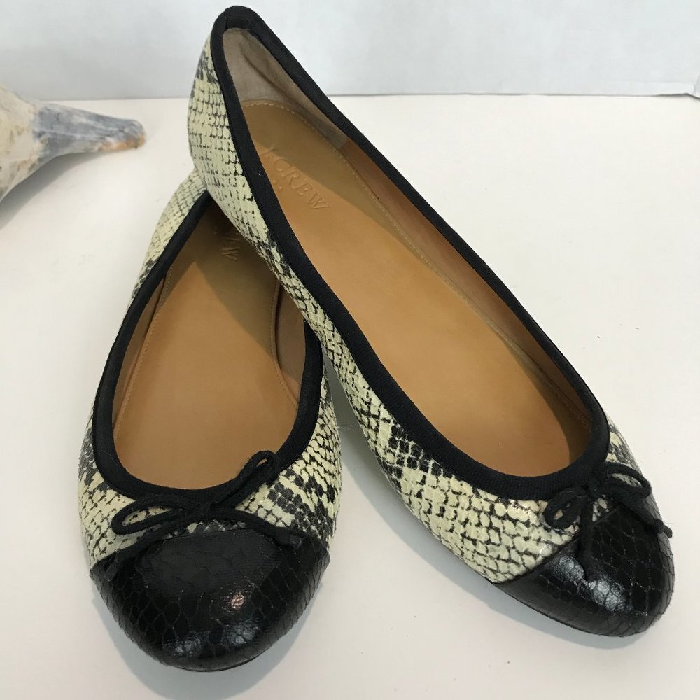 J.CREW FACTORY reptile embossed flats Sz 9